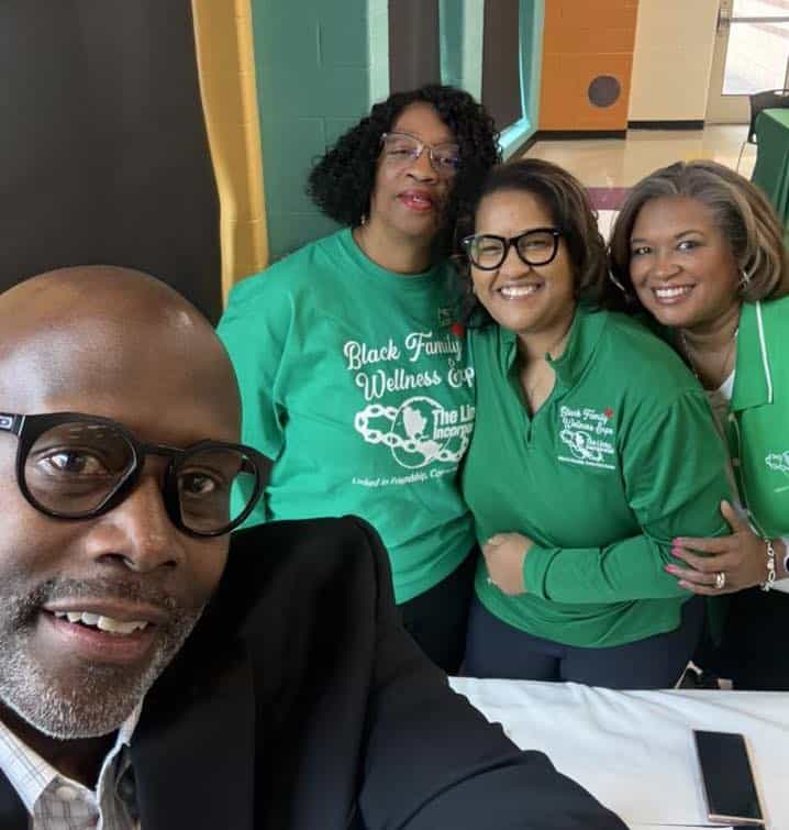 Larry with volunteers